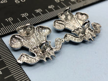 Load image into Gallery viewer, Genuine British Army Wiltshire Yeomanry Collar Badges Set - The Militaria Shop
