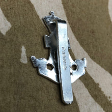 Load image into Gallery viewer, Original British Army Cap Badge - Green Howards - The Militaria Shop