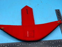 Lade das Bild in den Galerie-Viewer, Original Single British Army Grenadier Guards Bandsman's Epaulette / Wing - The Militaria Shop