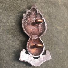 Load image into Gallery viewer, Original WW1 British Army Royal Engineers Cap Badge - The Militaria Shop