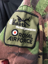 Charger l'image dans la galerie, Genuine British Army Camouflage DPM Jacket - Size 170/104 - The Militaria Shop