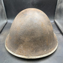 Charger l'image dans la galerie, Original British/Canadian Army WW2 Mk3 Turtle High Rivet Combat Steel Helmet - The Militaria Shop