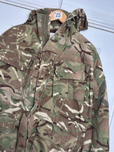 Lade das Bild in den Galerie-Viewer, British Army MTP Camouflaged Windproof Combat Jacket Smock - Size 160/96 - The Militaria Shop