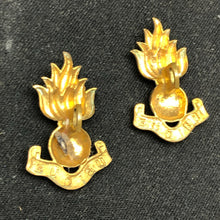 Charger l'image dans la galerie, Original British Collar Badge Pair - Royal Engineers - The Militaria Shop