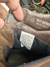 Lade das Bild in den Galerie-Viewer, British Army Surplus Brown Leather Combat Boots - Altberg - Size UK 9 M - The Militaria Shop