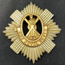 Load image into Gallery viewer, Original WW2 British Army Cap Badge - The Royal Scots - The Militaria Shop
