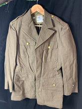 Lade das Bild in den Galerie-Viewer, Original WW2 US Army Class A Dress Jacket 1942 - Private Ryan Prop - 39" Large - The Militaria Shop