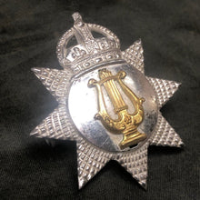 Load image into Gallery viewer, Original WW2 British Army Cap Badge - Bandsman - The Militaria Shop