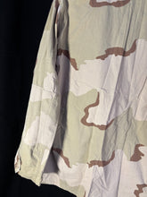 Charger l'image dans la galerie, Gulf War US Army DCU Camouflaged Combat Field Coat/Jacket - Large/X-Long - The Militaria Shop