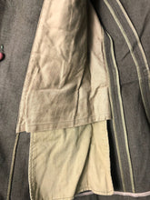 Lade das Bild in den Galerie-Viewer, Original WW2 US Army Class A Dress Jacket - Private Ryan Prop - 39" Long - The Militaria Shop