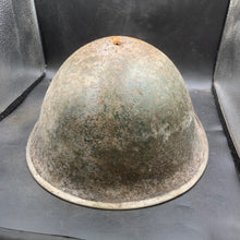 Lade das Bild in den Galerie-Viewer, Original British Army Mk4 Turtle Combat Helmet - The Militaria Shop
