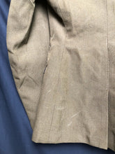 Lade das Bild in den Galerie-Viewer, Grade 1 Used British Army No.2 Dress Uniform Jacket - Size 176/92/76 - The Militaria Shop
