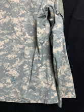 Charger l'image dans la galerie, US Army Issue ACU Digicam Digital Camouflage Ripstop Shirt - Medium Long - The Militaria Shop
