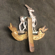 Load image into Gallery viewer, Original WW2 British Army Cap Badge - Royal Warwickshire - The Militaria Shop