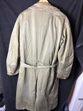 Load image into Gallery viewer, Original WW2 US Army Officers Raincoat Overcoat + Liner & Belt - Long Med - 40" - The Militaria Shop