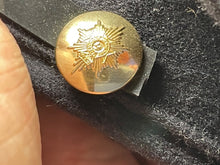 Lade das Bild in den Galerie-Viewer, Original British Army Worcestershire Regimental Peaked Cap - 55cm - The Militaria Shop