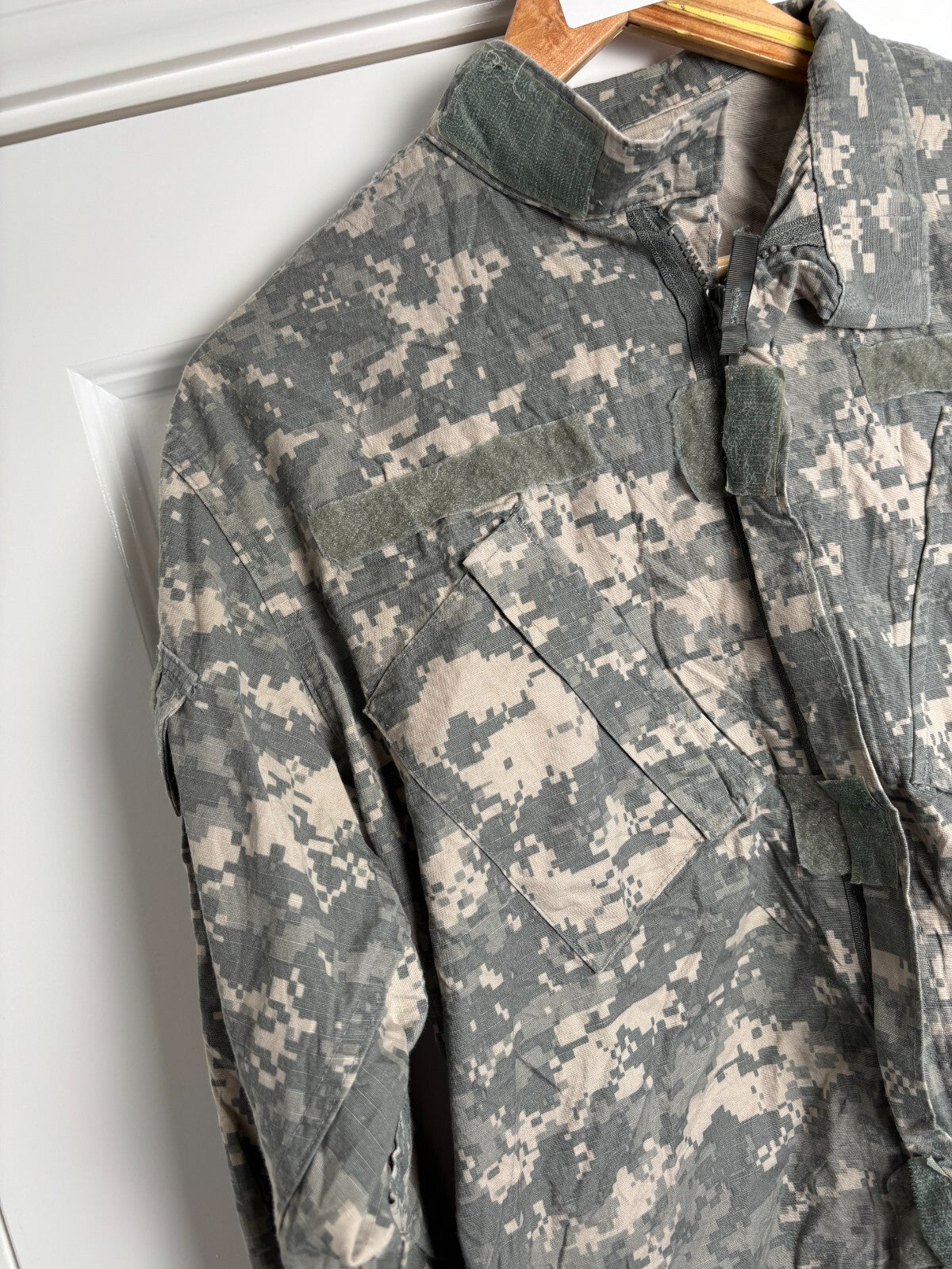 Surplus US Army ACU Combat Uniform Jacket-Small Long - The Militaria Shop