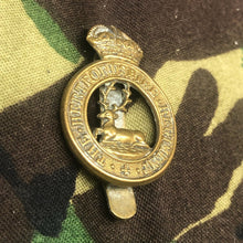 Load image into Gallery viewer, Original WW2 British Army Cap Badge - Hertfordshire Regiment - The Militaria Shop