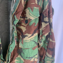 Charger l'image dans la galerie, Original British Army 68 Pattern DPM Camouflaged Smock - Size 1 - 36" Chest - The Militaria Shop