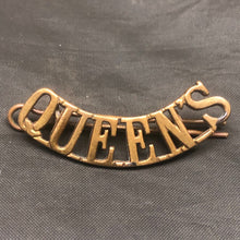 Lade das Bild in den Galerie-Viewer, Original WW1 British Army Norfolk Regiment Brass Shoulder Title - The Militaria Shop