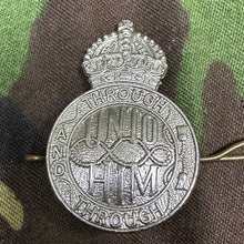 Load image into Gallery viewer, Campaigners Church "Through Unto Him" Cap Badge - The Militaria Shop