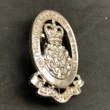 Charger l'image dans la galerie, Original British Army Cap Badge - The Queen's Lancashire Regiment - The Militaria Shop