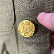 Lade das Bild in den Galerie-Viewer, Original WW2 US Army Class A Dress Jacket 1940 - Private Ryan Prop - 38" Large - The Militaria Shop