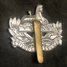 Load image into Gallery viewer, Original WW2 British Army Cap Badge - Gloucestershire Regiment - The Militaria Shop