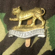 Load image into Gallery viewer, Original WW2 British Army Cap Badge - Leicestershire Regiment - The Militaria Shop