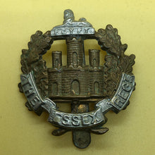 Load image into Gallery viewer, Original WW1/WW2 British Army The Essex Regiment Cap Badge - The Militaria Shop