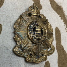 Load image into Gallery viewer, Original WW1 British Army Regimental Cap Badge 10th (County of London) Battalion - The Militaria Shop