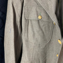 Lade das Bild in den Galerie-Viewer, Original WW2 US Army Class A Dress Jacket 1942 - Private Ryan Prop - 38" Short - The Militaria Shop