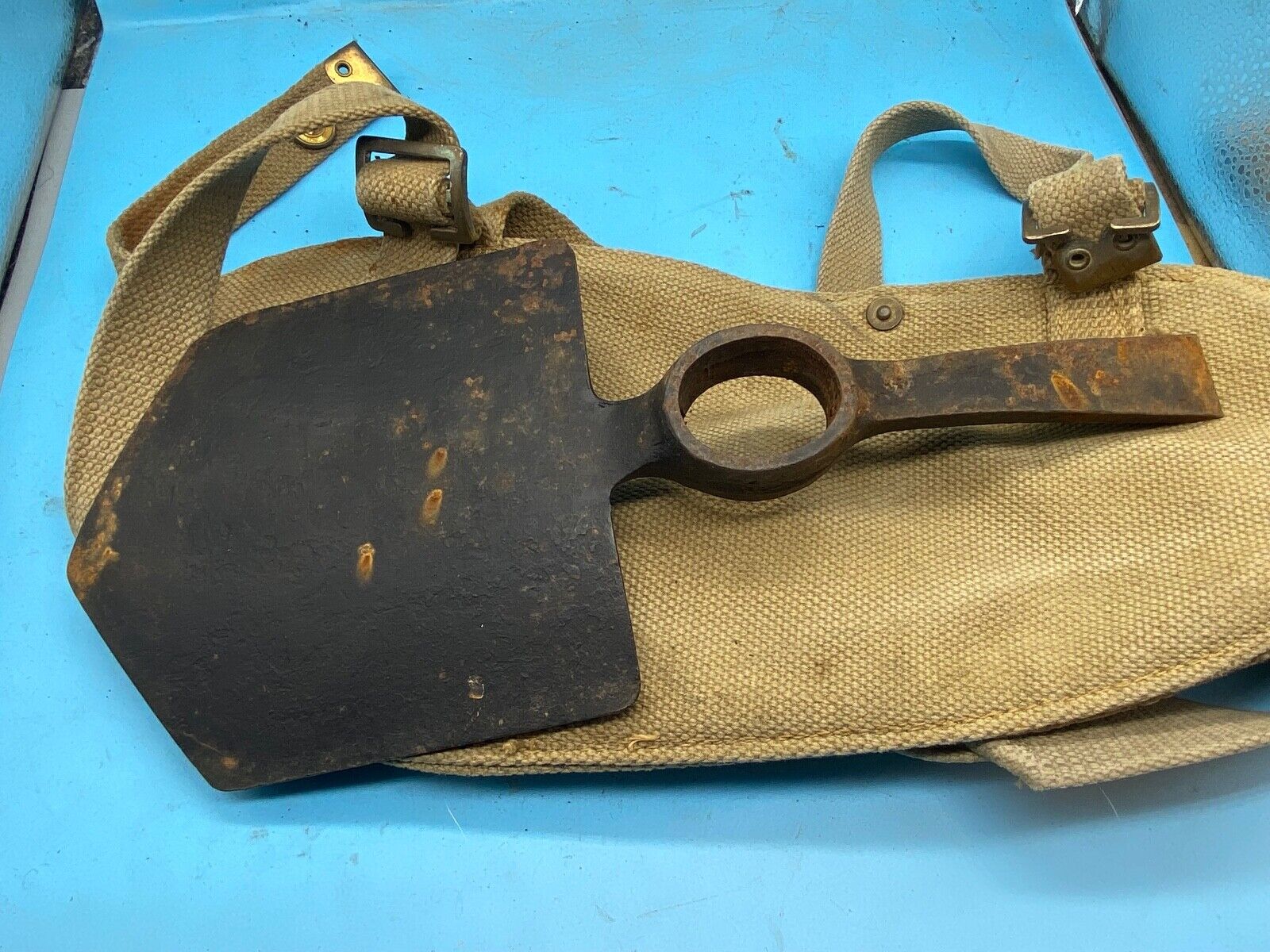 Original WW2 British Army Canvas Handle, Carrier & 1944 Dated Helve with Strap - The Militaria Shop