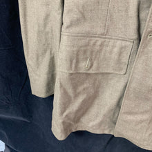 Lade das Bild in den Galerie-Viewer, Original WW2 US Army Class A Dress Jacket 1943 - Private Ryan Prop - 39" Large - The Militaria Shop