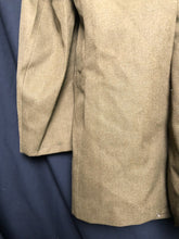 Lade das Bild in den Galerie-Viewer, Original British Army No.2 Dress Uniform Jacket - Grade 1 - Size 176/96/80 - The Militaria Shop