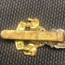 Load image into Gallery viewer, Original WW2 British Army Cap Badge - Royal Army Education Corps - The Militaria Shop