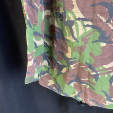 Lade das Bild in den Galerie-Viewer, Genuine British Army Surplus DPM Windproof Combat Smock - Size 180/96 - The Militaria Shop