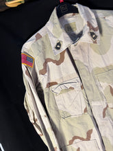 Charger l'image dans la galerie, Gulf War US Army DCU Camouflaged Combat Field Coat/Jacket - Large/X-Long - The Militaria Shop