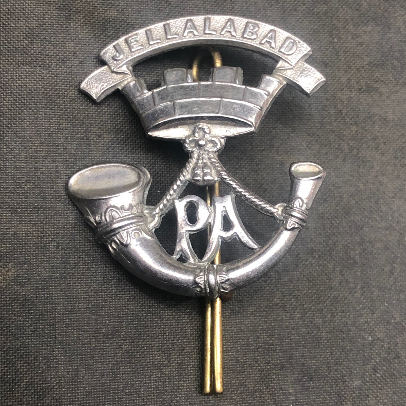 Original WW1/WW2 British Army Somerset Light Infantry Collar Badge - The Militaria Shop