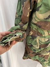 Load image into Gallery viewer, Genuine British Army Surplus DPM Camouflaged 1968 Pattern Smock - Size 40" Chest - The Militaria Shop