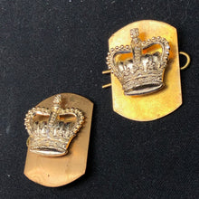 Charger l'image dans la galerie, Original British Collar Badge Pair - Warrant Officer - The Militaria Shop