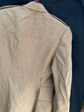 Charger l'image dans la galerie, Grade 1 British Army FAD No2 Dress Uniform Jacket - Size 164/92/76 - The Militaria Shop