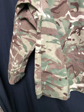 Charger l'image dans la galerie, British Army MTP Camouflaged Combat Jacket 2 Warm Weather - Size 160/88 - The Militaria Shop