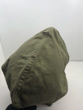 Lade das Bild in den Galerie-Viewer, Original WW2 US Army M-1943 Smock Hood - Size Medium - The Militaria Shop