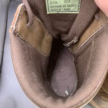 Charger l'image dans la galerie, British Army Surplus Brown Leather Female Combat Patrol Boots - Size UK 6 M - The Militaria Shop