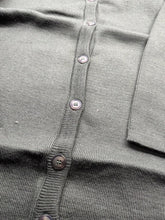 Lade das Bild in den Galerie-Viewer, NEW British Army Surplus Women's Wool Cardigan Olive Sweater - Size 84cm Bust - The Militaria Shop