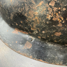 Lade das Bild in den Galerie-Viewer, Original British Army WW2 Combat Steel Helmet - The Militaria Shop