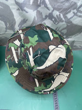 Load image into Gallery viewer, Genuine US Army Jungle Camouflage Boonie Sun Hat Hot Weather Type II -Size 7 1/2 - The Militaria Shop