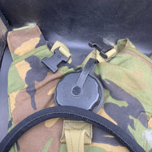 Lade das Bild in den Galerie-Viewer, Genuine British Army DPM Camouflaged Individual Hydration System - The Militaria Shop
