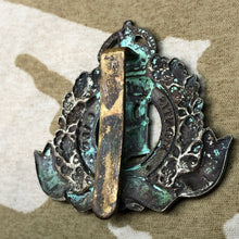 Load image into Gallery viewer, Genuine British Army Cap Badge - Suffolk Regiment - The Militaria Shop